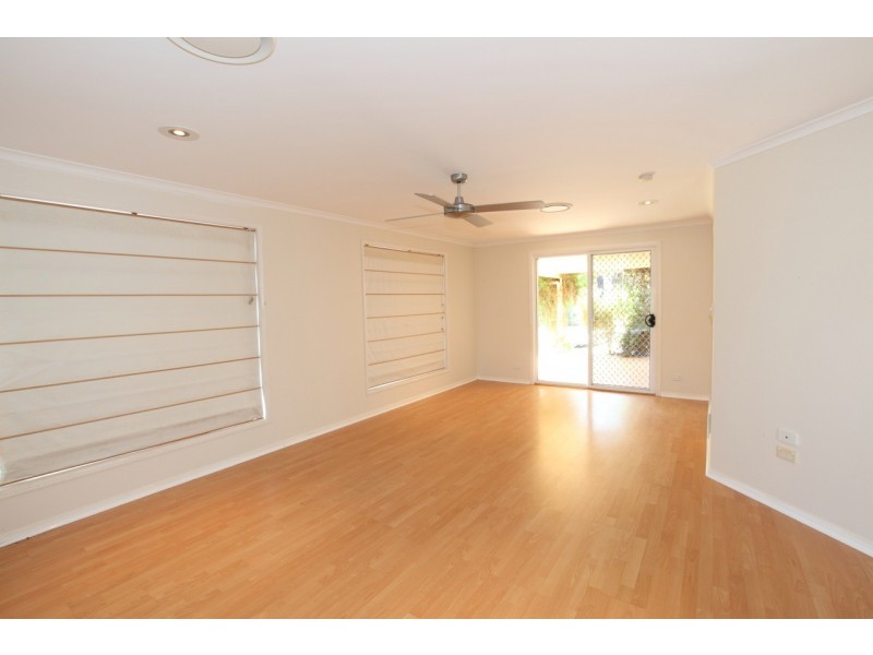 4 Swissalp Drive, Urraween QLD 4655