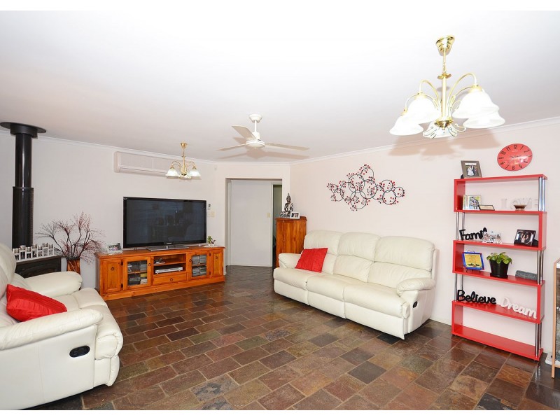58 Kookaburra Drive, Eli Waters QLD 4655