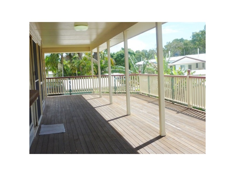 14 TRAVIS RD, Burrum Heads QLD 4659