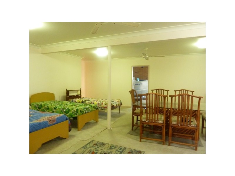 14 TRAVIS RD, Burrum Heads QLD 4659