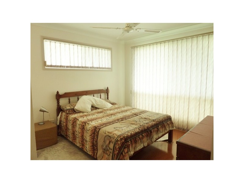 14 TRAVIS RD, Burrum Heads QLD 4659