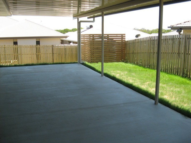 7 Beagle Ave, Wondunna QLD 4655