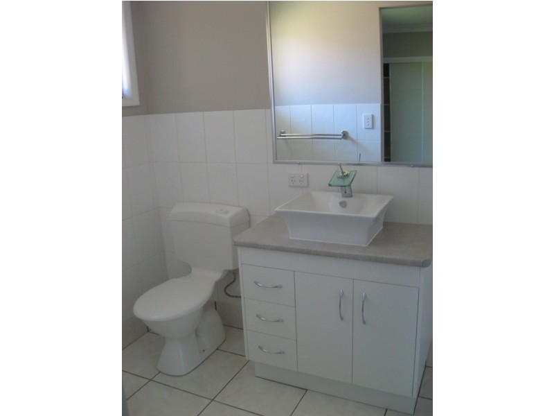 7 Beagle Ave, Wondunna QLD 4655
