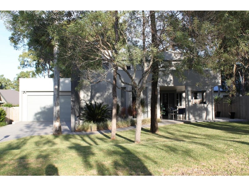 43 Lyons Street, Point Vernon QLD 4655