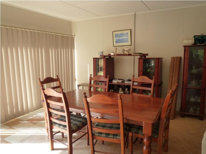 220 Esplanade, Pialba QLD 4655