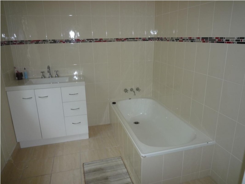 220 Esplanade, Pialba QLD 4655