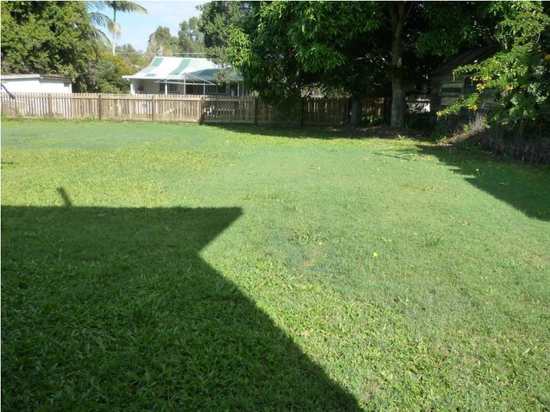 220 Esplanade, Pialba QLD 4655