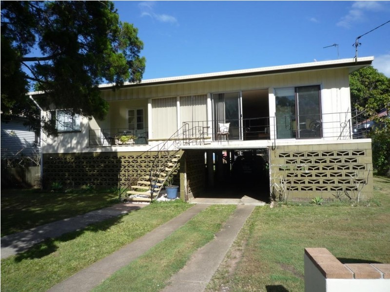220 Esplanade, Pialba QLD 4655