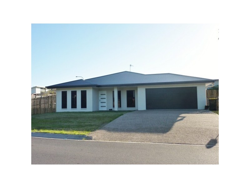 11 PARKLANDS BVD, Wondunna QLD 4655