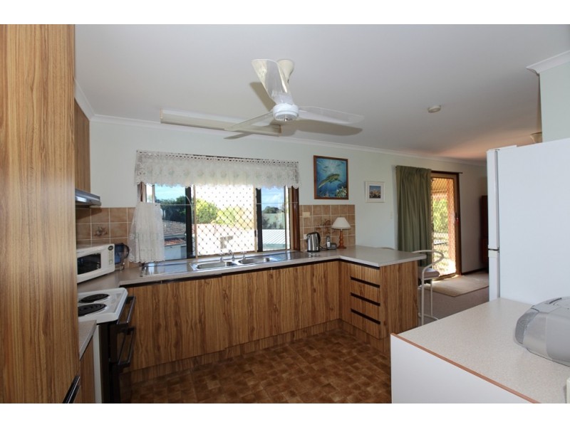 4 Eddie Court, Point Vernon QLD 4655