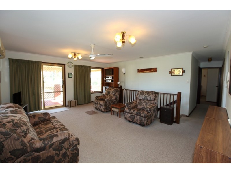 4 Eddie Court, Point Vernon QLD 4655