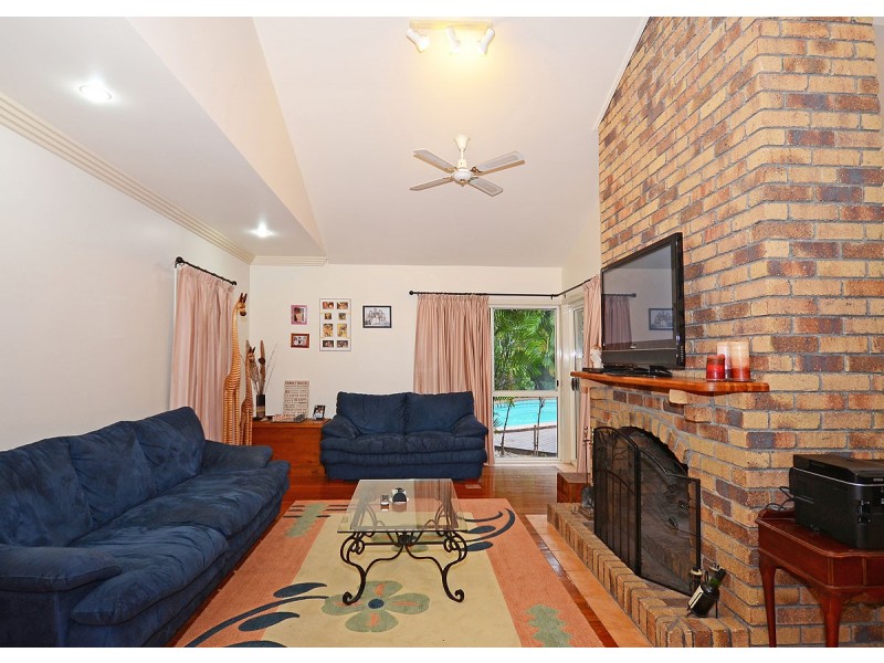 7 Austin Court, Point Vernon QLD 4655