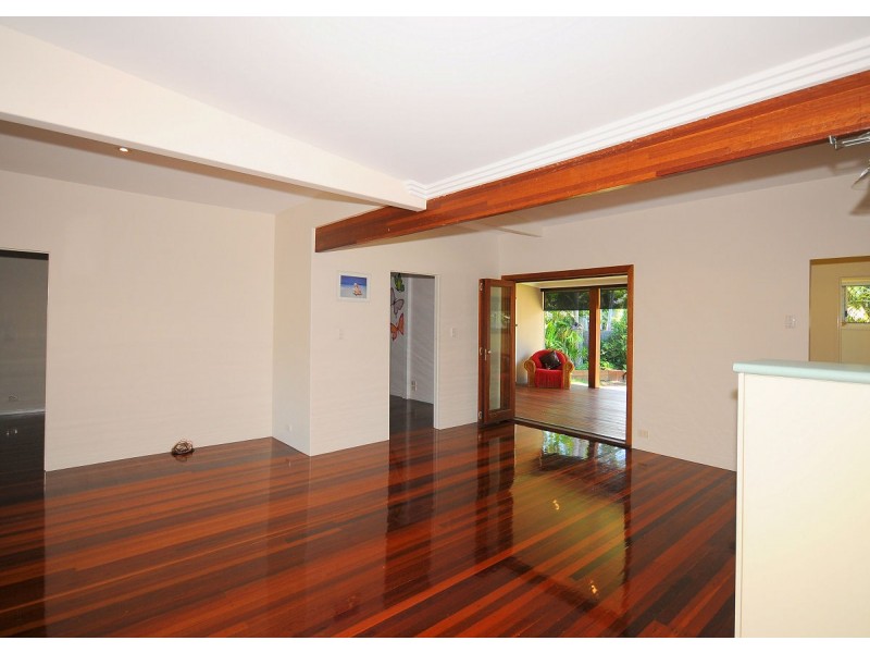 8 Corser Street, Point Vernon QLD 4655