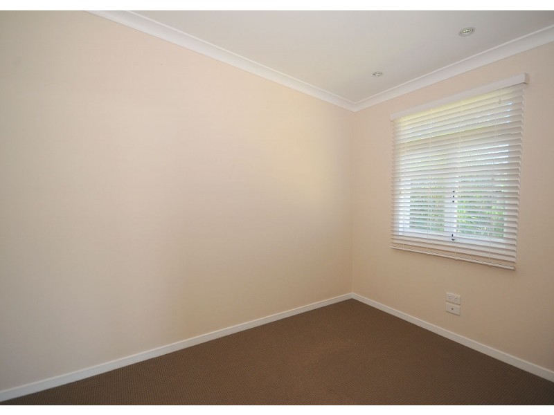 8 Corser Street, Point Vernon QLD 4655