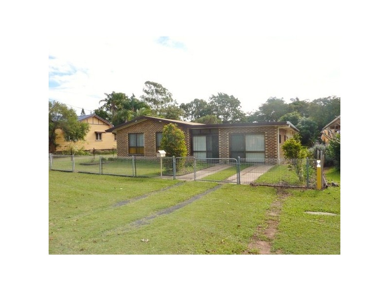 15 CORSER, Point Vernon QLD 4655