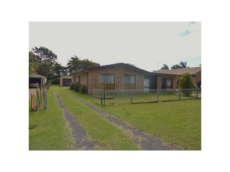 15 CORSER, Point Vernon QLD 4655