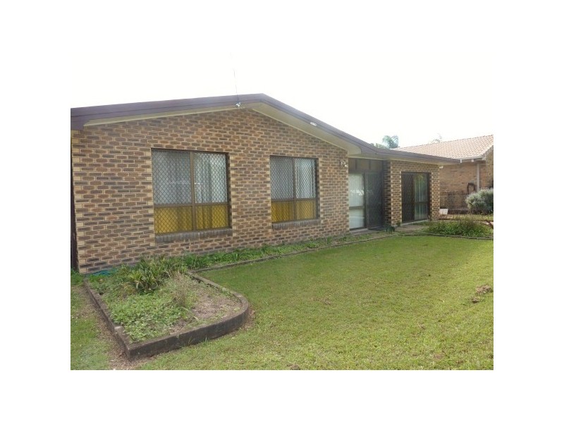 15 CORSER, Point Vernon QLD 4655
