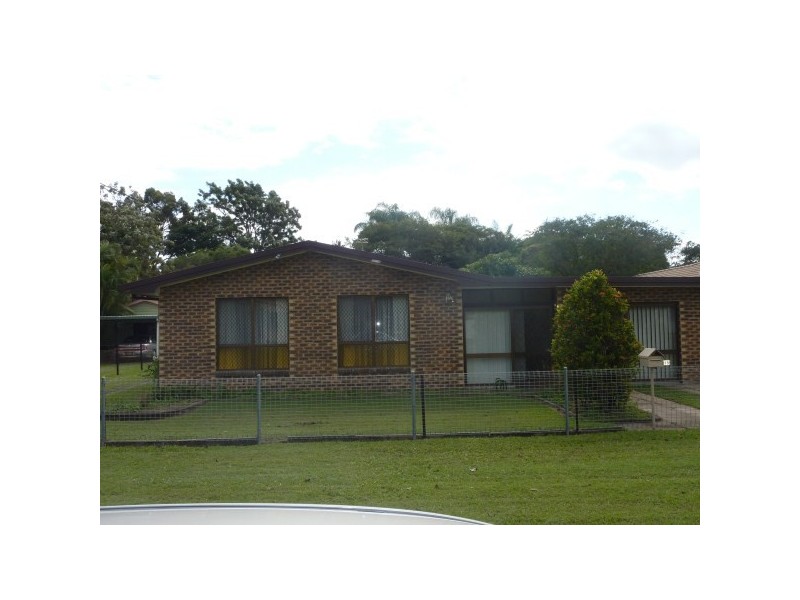 15 CORSER, Point Vernon QLD 4655