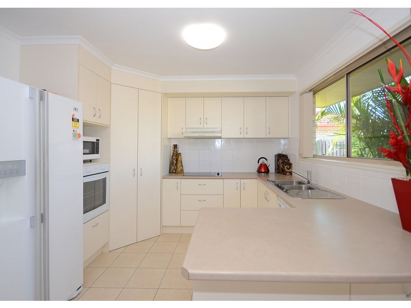 31 Pembridge Cct, Urraween QLD 4655