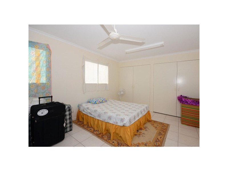 6 Drummond St, Urangan QLD 4655