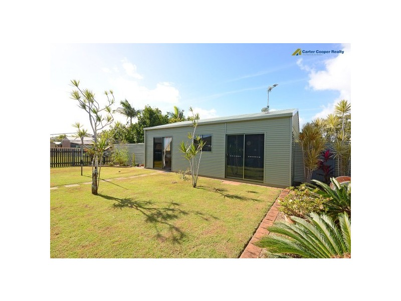 6 Drummond St, Urangan QLD 4655
