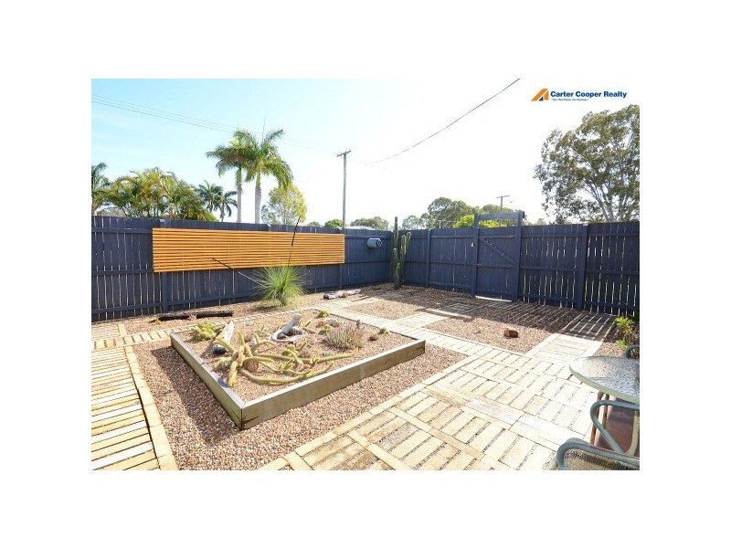 6 Drummond St, Urangan QLD 4655