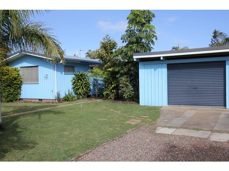27 Ann Street, Torquay QLD 4655