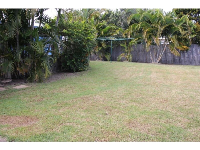 27 Ann Street, Torquay QLD 4655