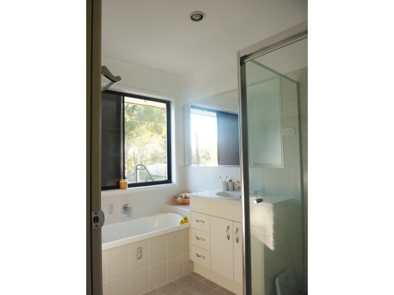 70 Mathiesen rd, Booral QLD 4655