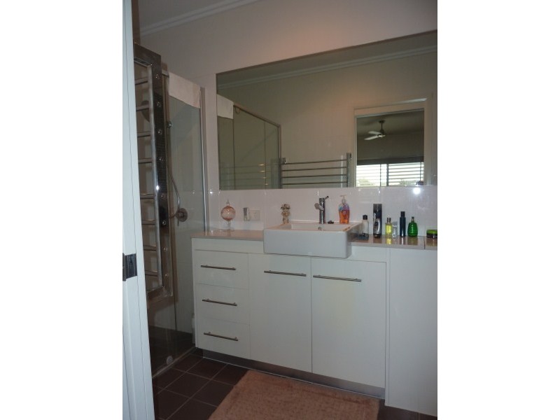 63-230 Pulgul, Urangan QLD 4655