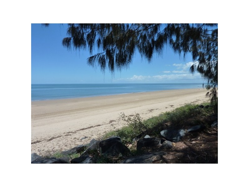 63-230 Pulgul, Urangan QLD 4655