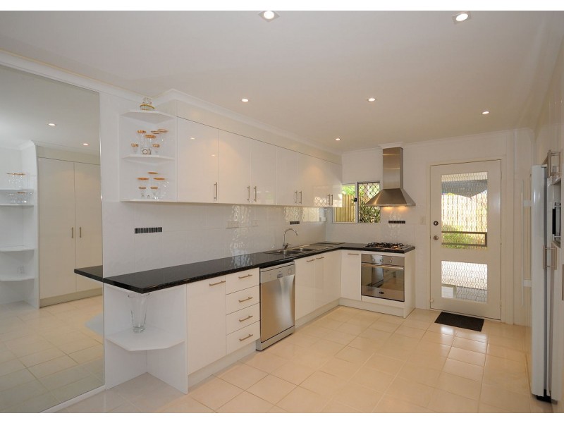 29B Saunders st, Point Vernon QLD 4655