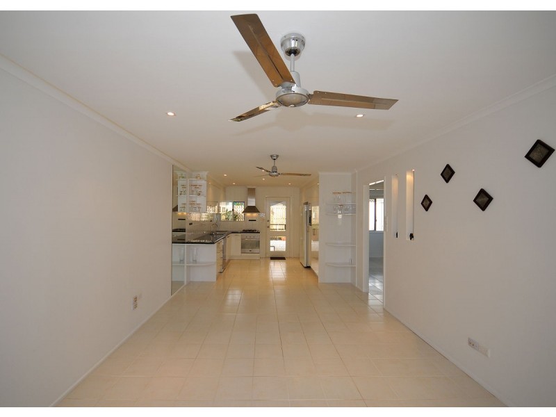 29B Saunders st, Point Vernon QLD 4655