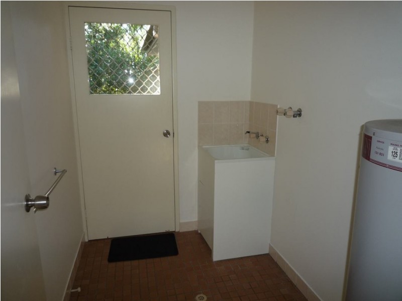 10/415 Boat Harbour Drive, Torquay QLD 4655