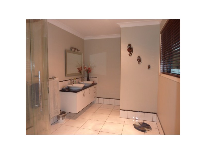 12 Avery Court, Dundowran Beach QLD 4655