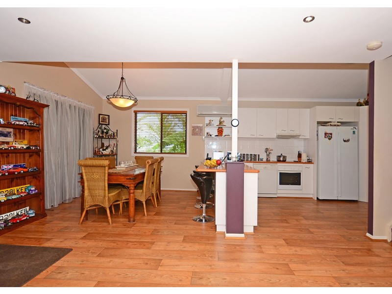 16 Loggerhead court, River Heads QLD 4655
