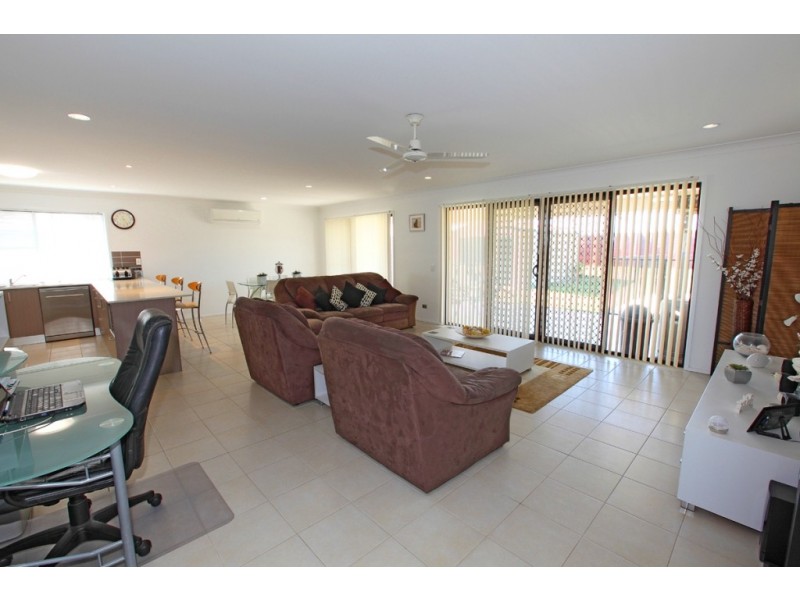 13 Bramble Court, Urraween QLD 4655