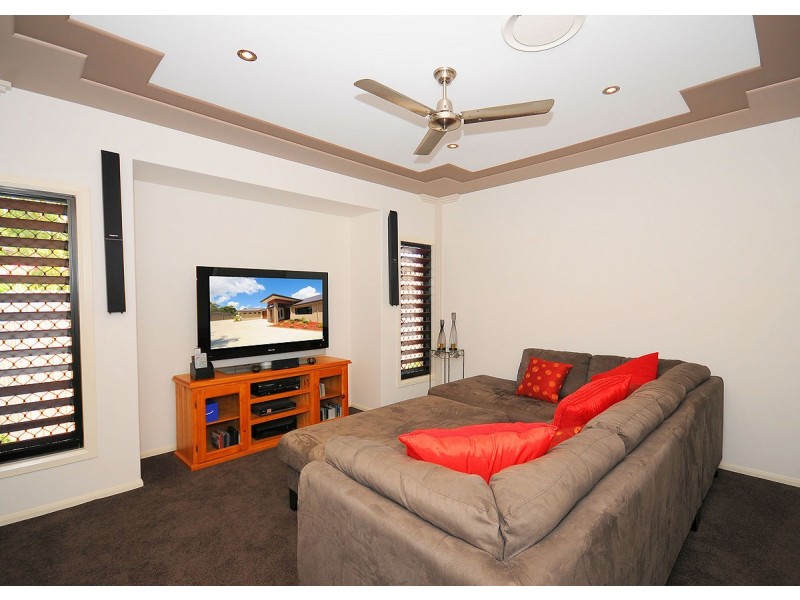 5 Norfolk Crt, Kawungan QLD 4655