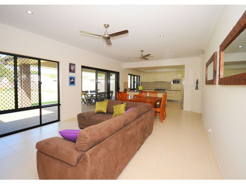 5 Norfolk Crt, Kawungan QLD 4655