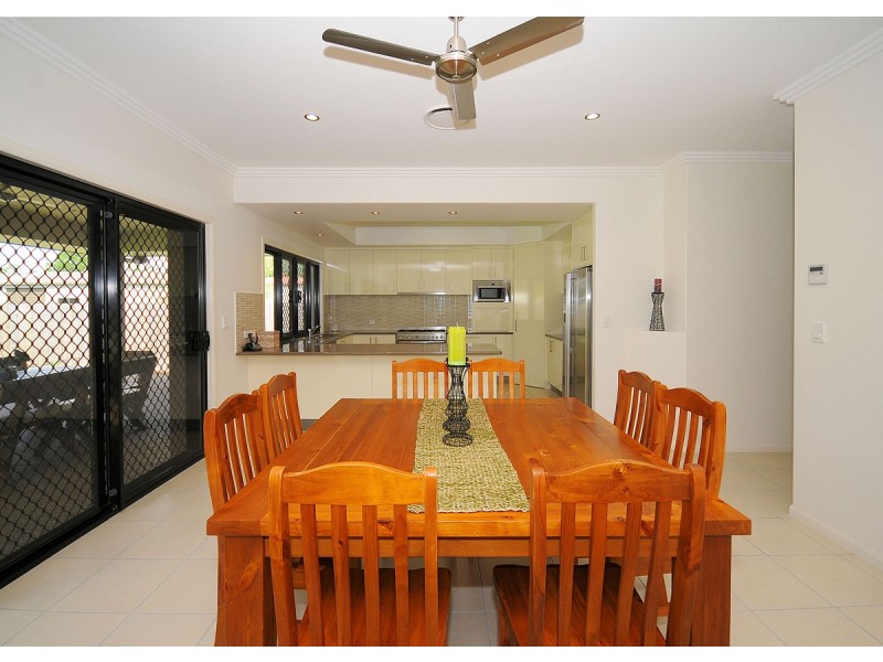 5 Norfolk Crt, Kawungan QLD 4655