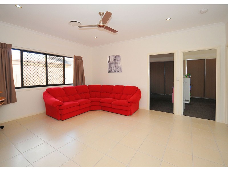 5 Norfolk Crt, Kawungan QLD 4655