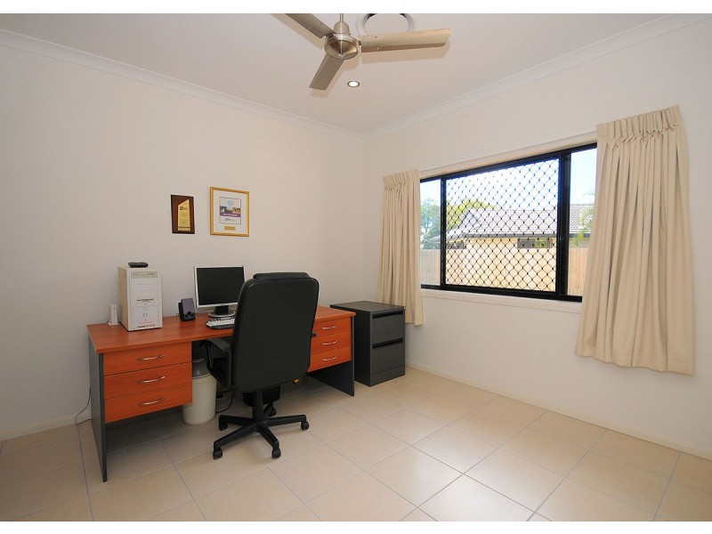5 Norfolk Crt, Kawungan QLD 4655