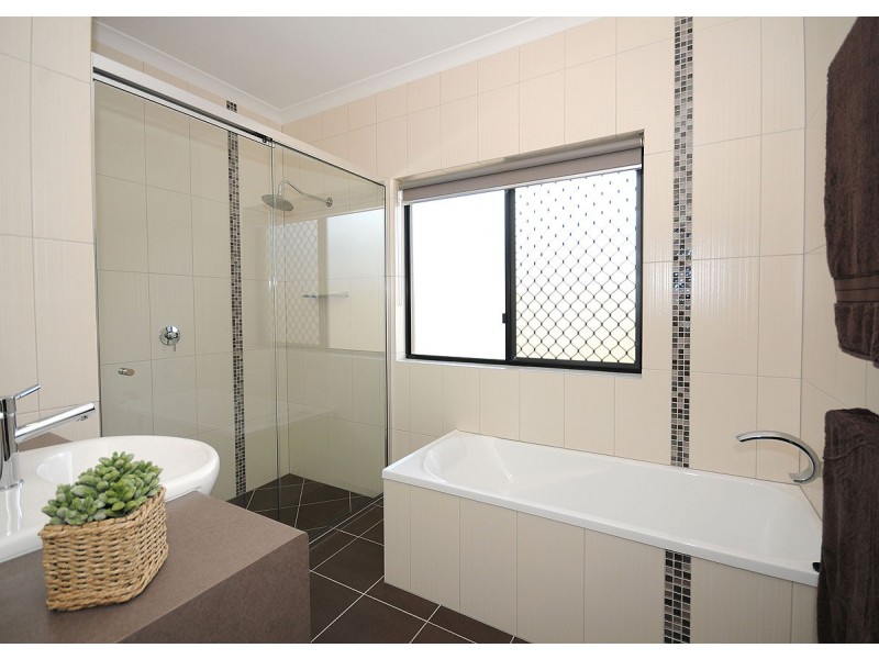5 Norfolk Crt, Kawungan QLD 4655