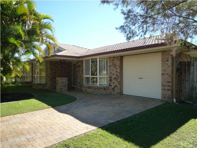 15 Thornbill Dve, Eli Waters QLD 4655
