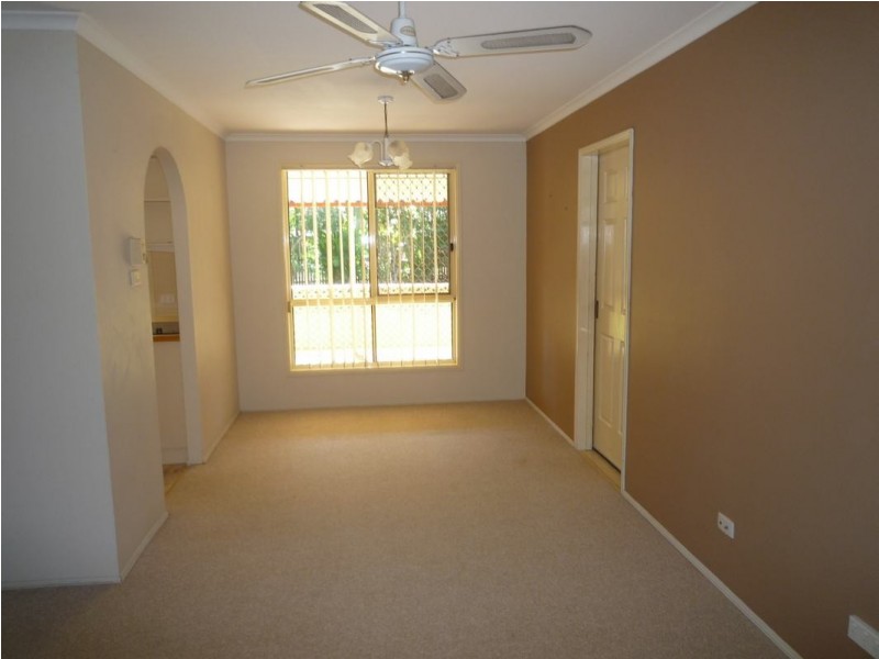 15 Thornbill Dve, Eli Waters QLD 4655