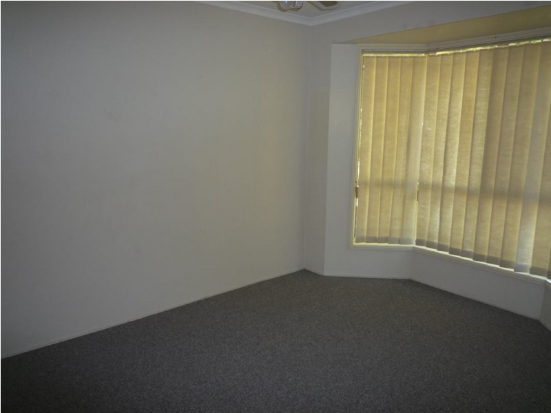 15 Thornbill Dve, Eli Waters QLD 4655