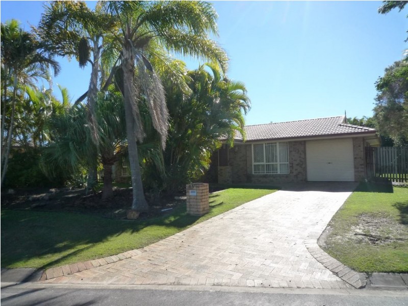 15 Thornbill Dve, Eli Waters QLD 4655