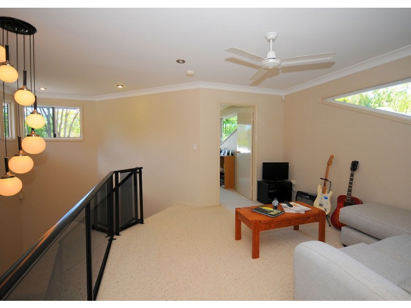 10 Palm Way, Dundowran Beach QLD 4655