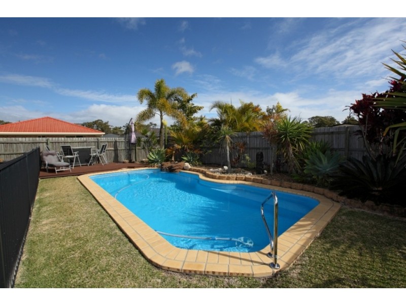 2 Redgum Court, Urraween QLD 4655