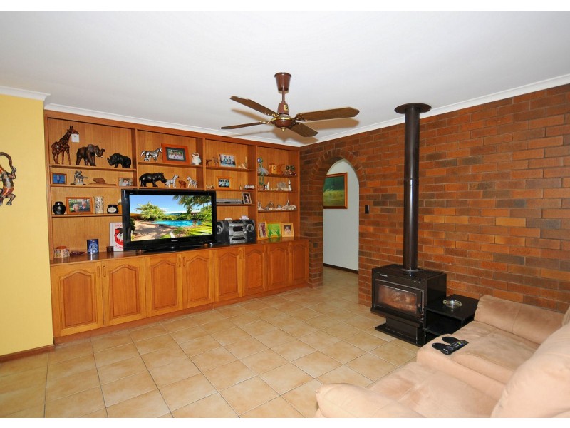 7 Virginia Court, Scarness QLD 4655